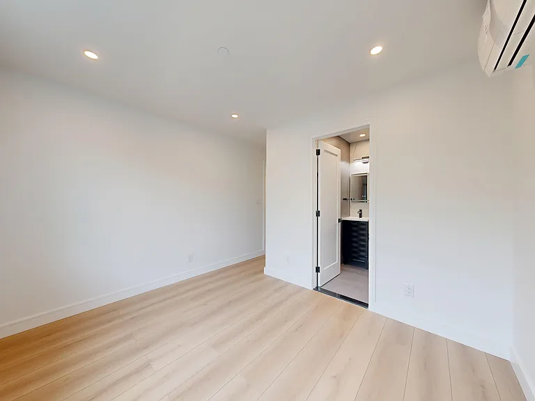 5614 3rd Ave #1 — Photo 7