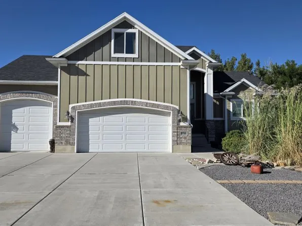 2744 W 3375 N, Farr West, UT 84404