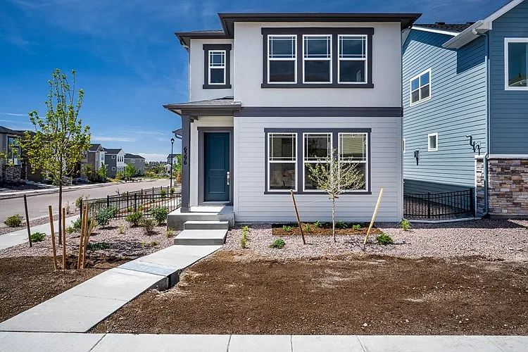 3 bed, 2.5 bath, 1907 sqft, $2,900 — Photo 3
