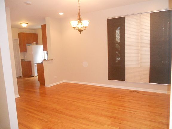 4th image of 4709 N Lawndale Ave APT 1E