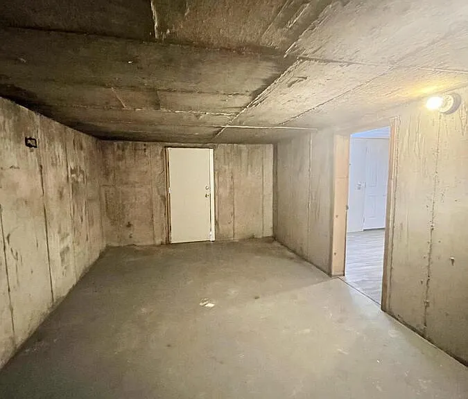719 N Middle St — Photo 25