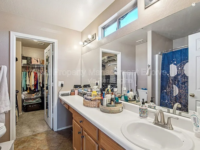 12571 W Mauna Loa Ln — Photo 23