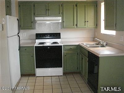 4th image of 2709 N Fontana Ave