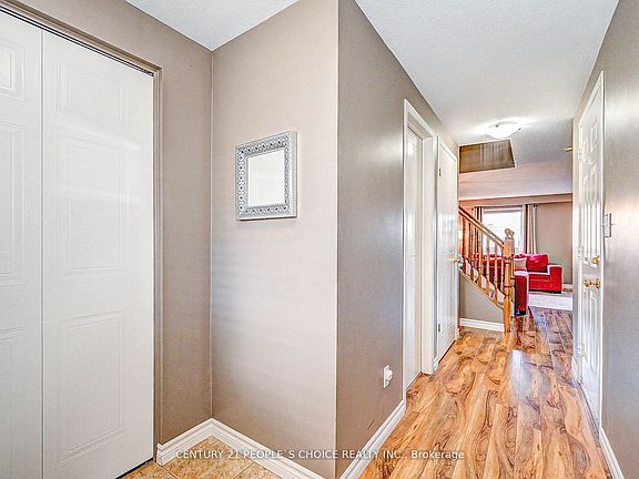 5th image of 155 Prosperity Dr
