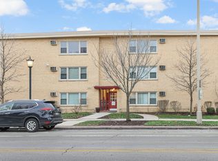301 Chicago Ave APT 1NW, Oak Park, IL 60302