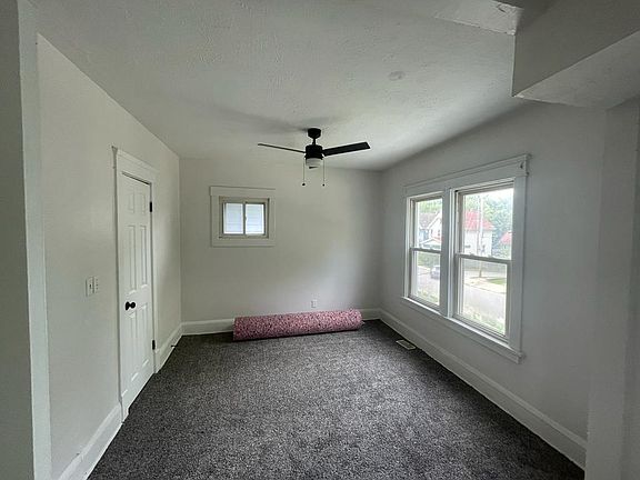 5th image of 455 E 108th St