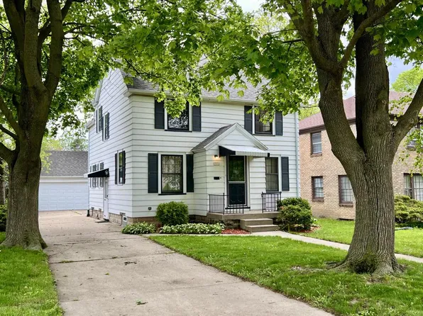 1511 South 91st STREET, West Allis, WI 53214