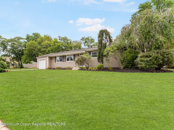 44 Oak Terrace, Howell, NJ 07731