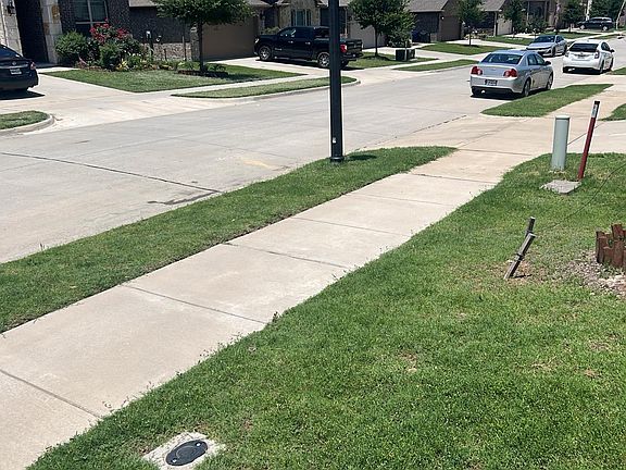 3rd image of 3812 Mason Dr