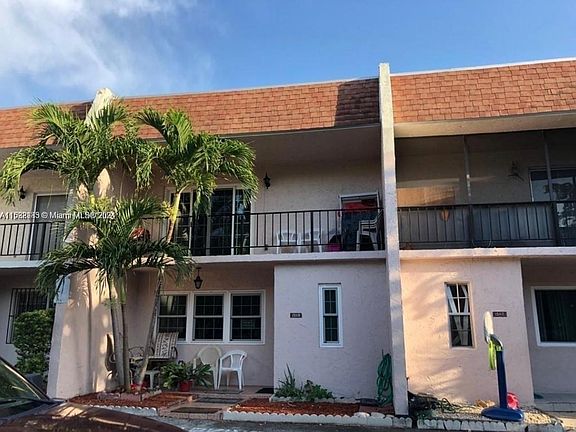 2nd image of 15161 NE 6th Ave #14