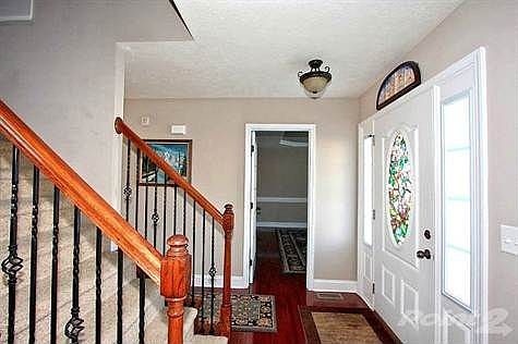 3 - Entry Foyer