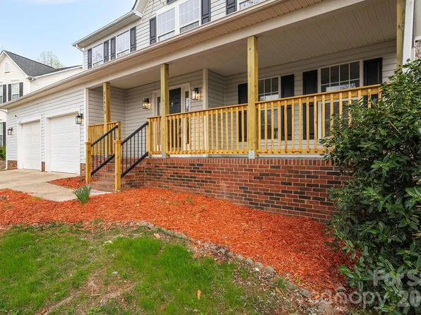 11412 Celandine Ct, Charlotte, NC 28213