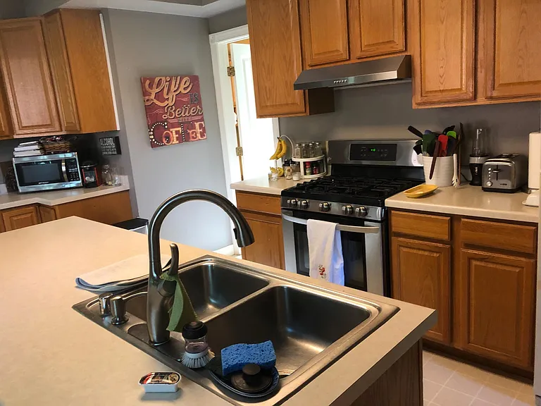 573 Laurel Ave #1 — Photo 6