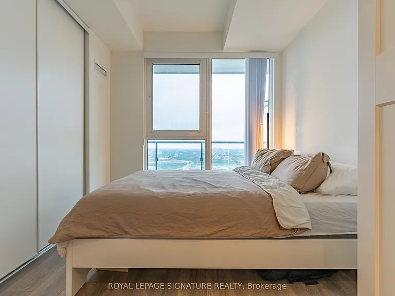 898 Portage Pkwy #5903 — Photo 12