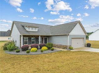 600 Quail Ct, Good Hope, GA 30641