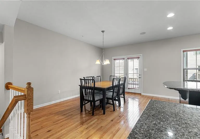 410A Fairmont Dr — Photo 9