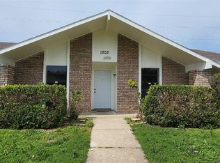 1202 S Bowser Rd, Richardson, TX 75081