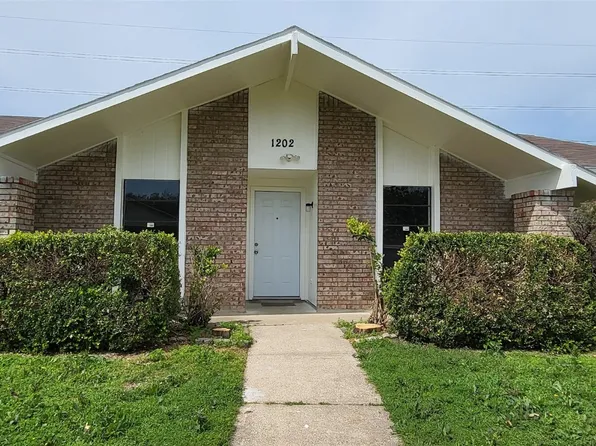 1202 S Bowser Rd, Richardson, TX 75081