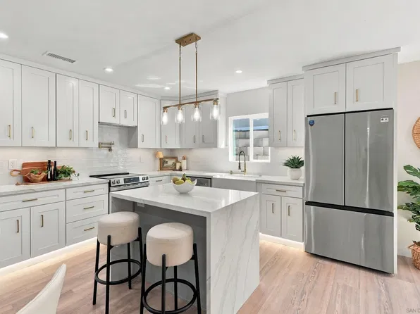 4145 Narragansett Ave, San Diego, CA 92107