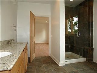 4th image of 8253 N Odell Ave
