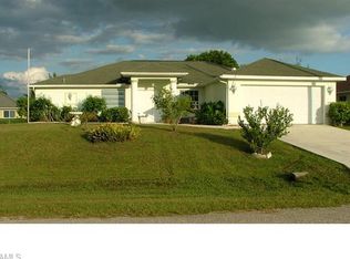 327 NW 7th Pl, Cape Coral, FL 33993