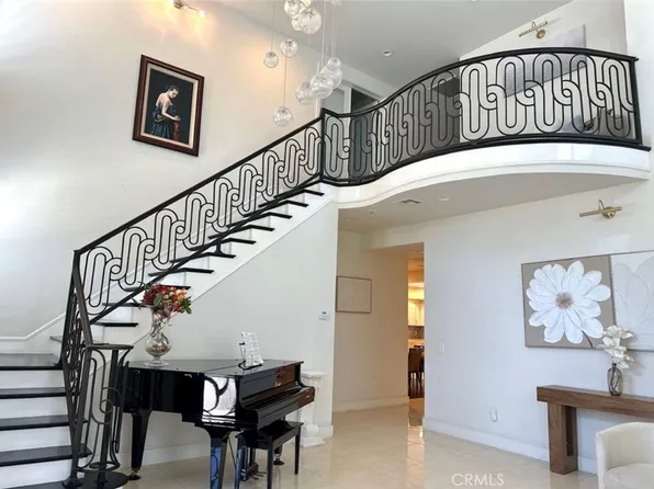 646 S Courson Dr, Anaheim, CA 92804