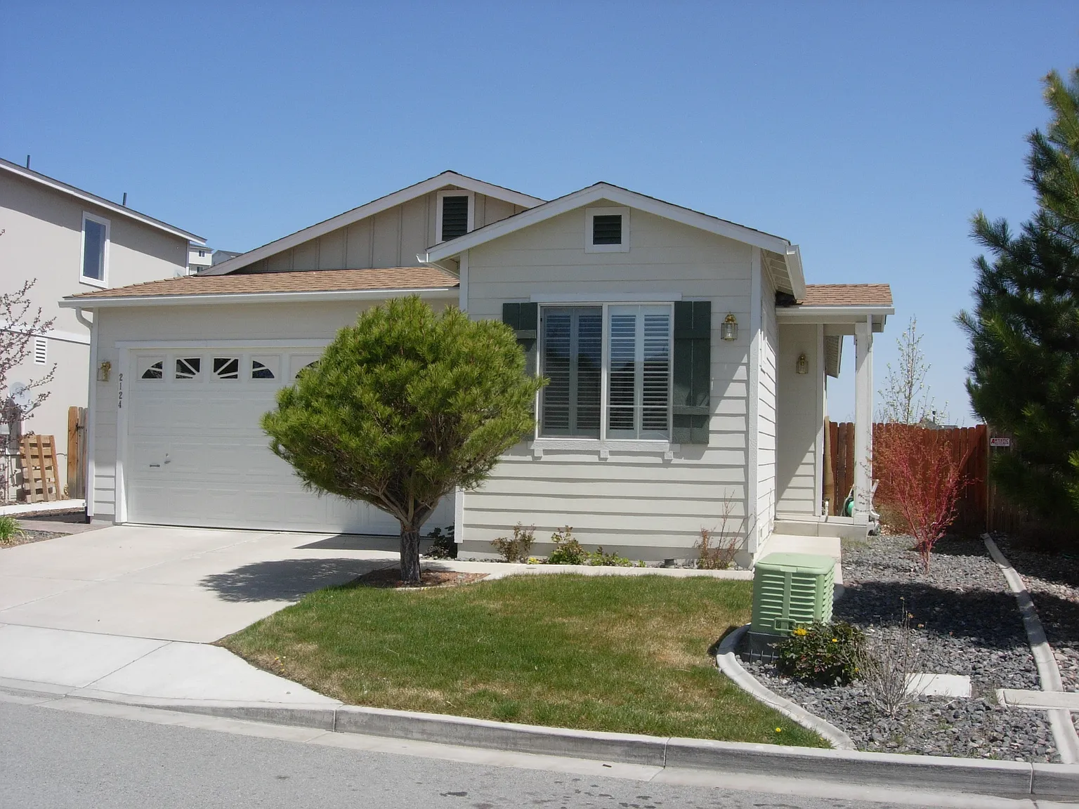 2124 Sapphire Ridge Way photo 1