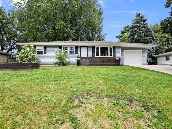 403 E Lincoln St, Oregon, WI 53575