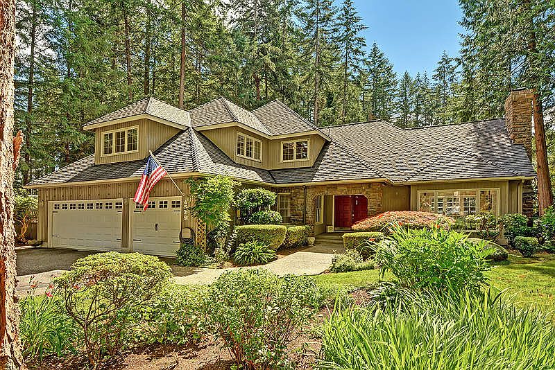 1st image of 4529 227th Pl NE