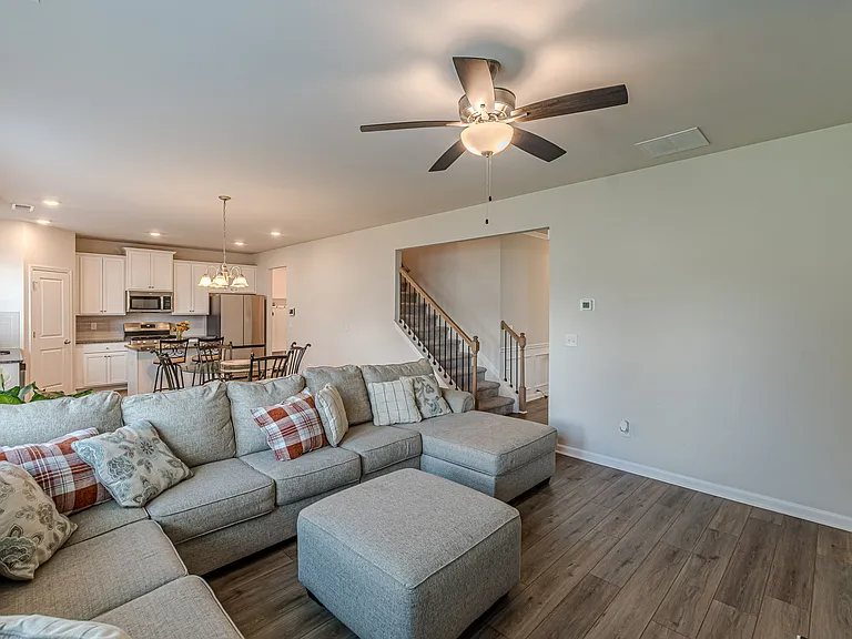 4055 Ethans Cove Dr — Photo 9