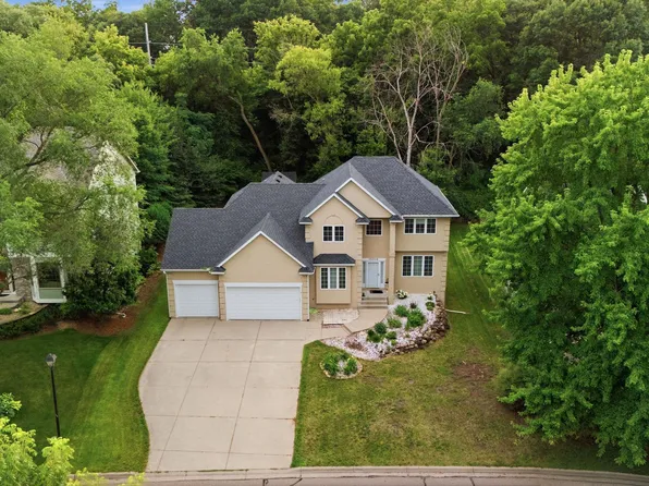 15016 Viewcrest Ln, Burnsville, MN 55306