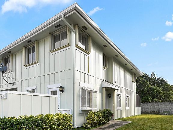 2nd image of 6150 Riverwalk Ln Unit 8
