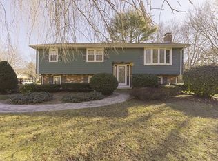 9 Armstrong Dr, North Attleboro, MA 02760