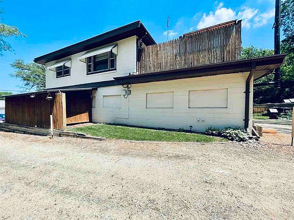 3rd image of 1625 Delroy Ave
