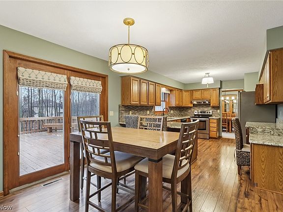 3rd image of 2970 Sweetwater Dr