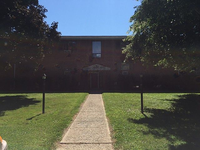 2nd image of 8455 W Ridge Rd