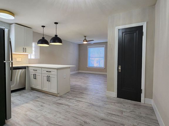 5th image of 6639 Alamo Ave #2B-1Ba-1000Sqft