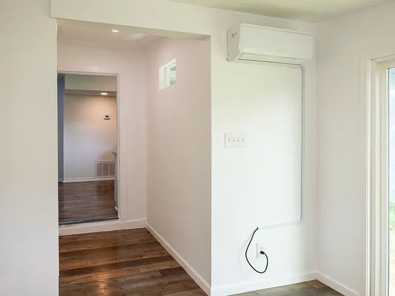 618 Millwood Ln — Photo 9