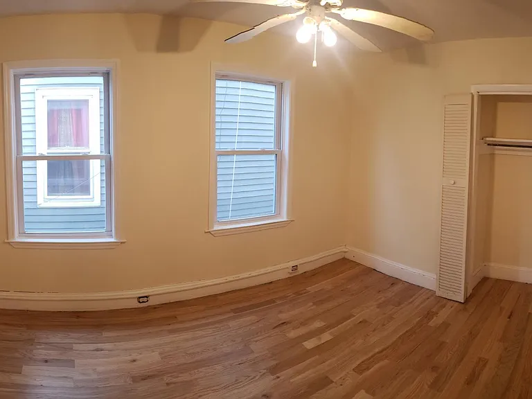824 Fairmount Ave — Photo 11