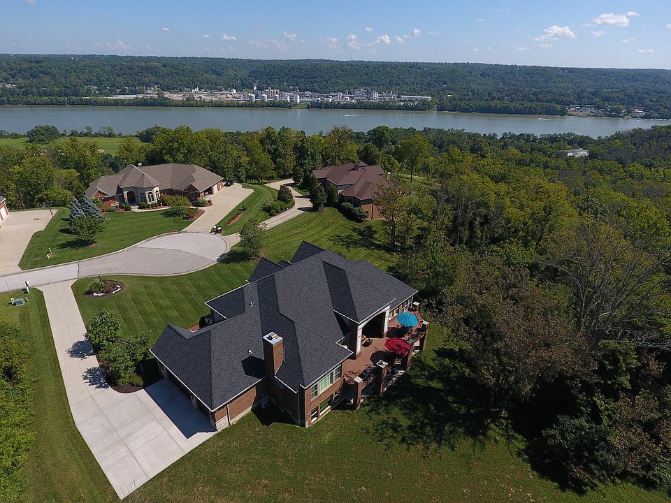 Rivershore Farms, Hebron