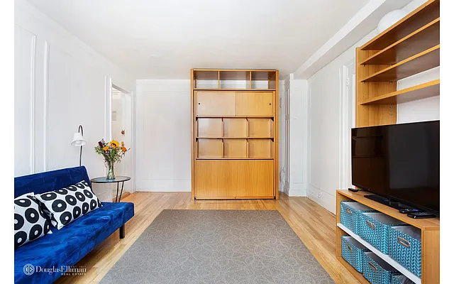 Rented by Douglas Elliman | media 17