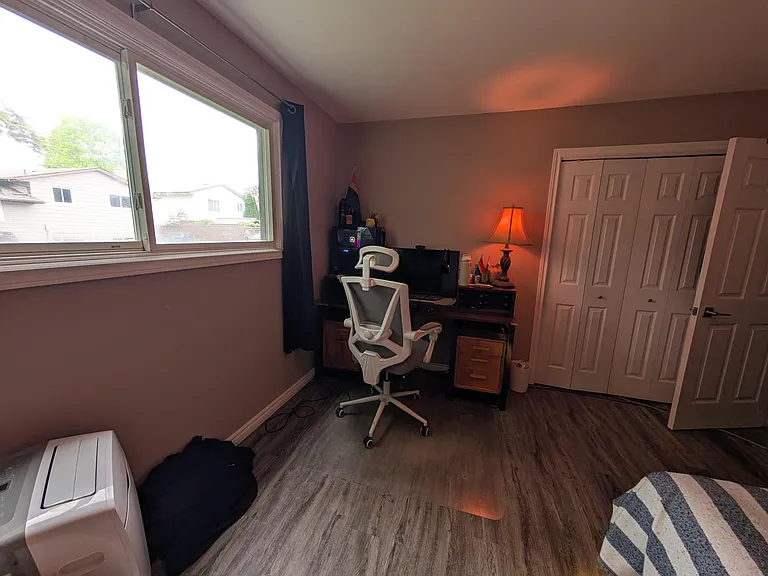 697 Collins Bay Rd #HOUSE — Photo 17