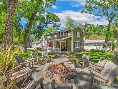 548 Sioux Dr, Fontana, WI, 53125