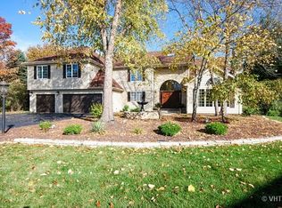 1073 Amber Ct, West Chicago, IL 60185