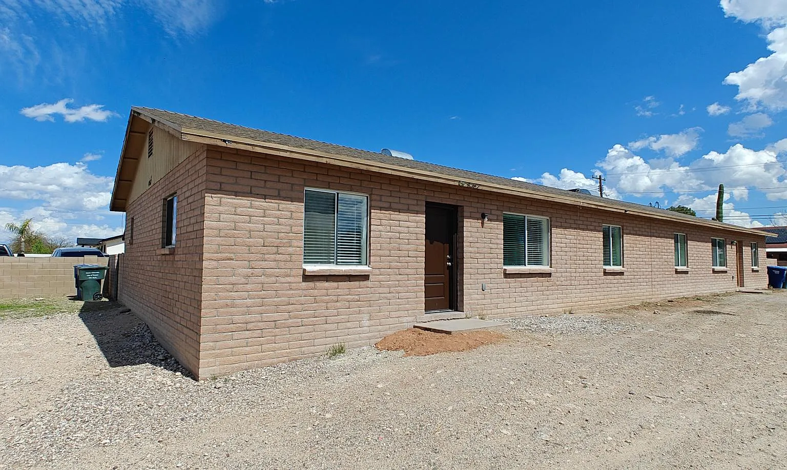 3 bed, 1300 sqft, $1,475 — Photo 1