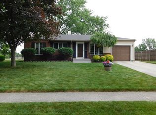 15 Columbian Ave, Bluffton, IN 46714