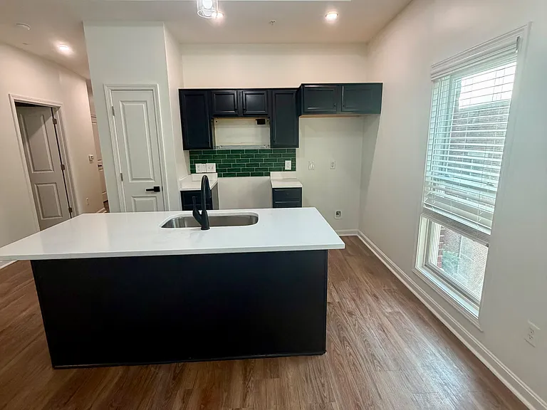 10639 Meeting St #401 — Photo 5