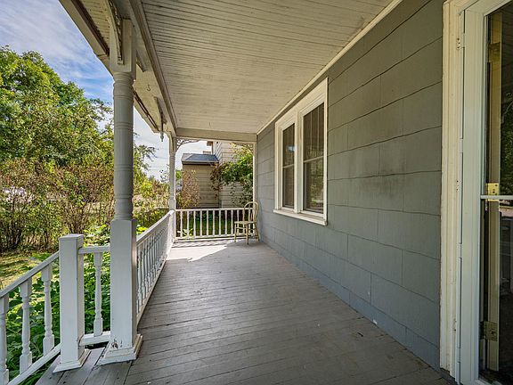 4th image of 105 Ethel St