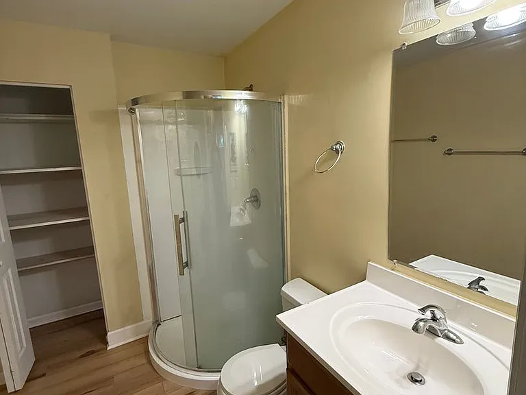 206 Andrews Ln — Photo 7