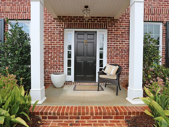 A Cozy Front Porch